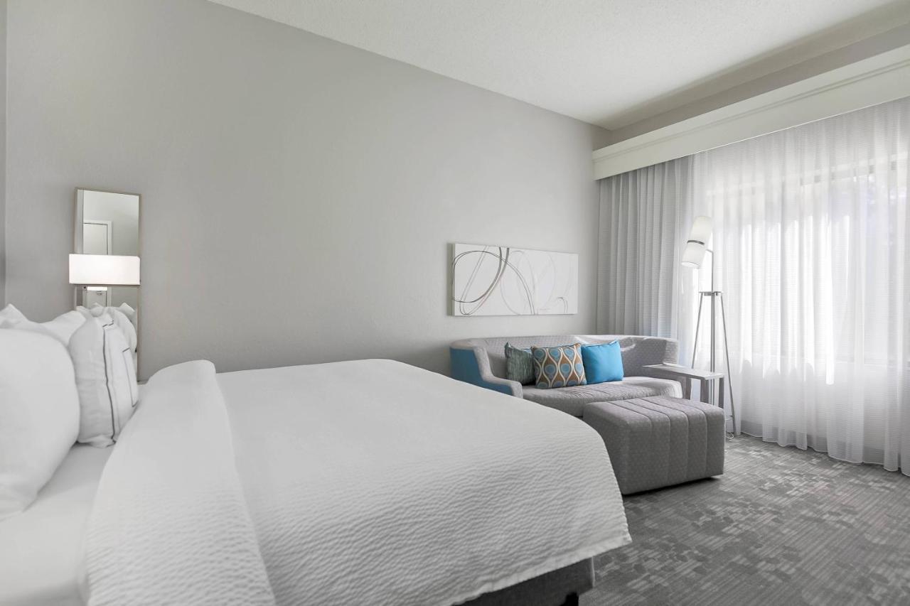 Courtyard Tampa Brandon Hotel Heartland Luaran gambar